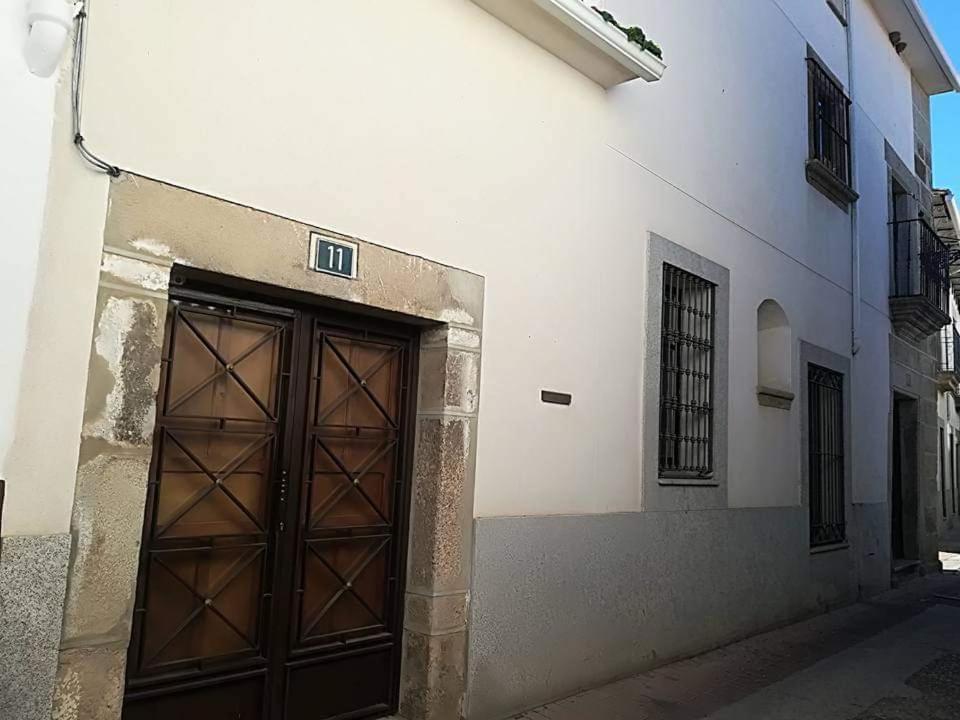 Apartamentos Andrada Casar de Cáceres エクステリア 写真
