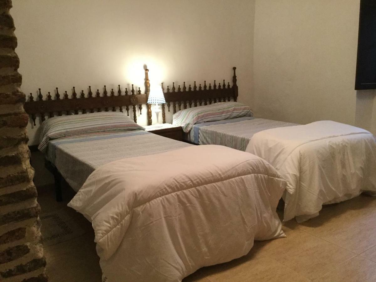Apartamentos Andrada Casar de Cáceres エクステリア 写真