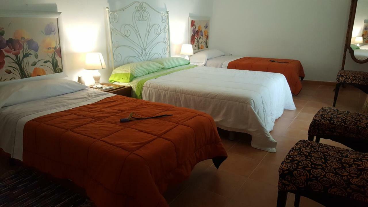 Apartamentos Andrada Casar de Cáceres エクステリア 写真